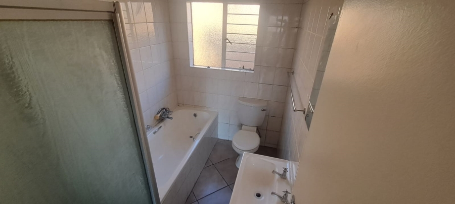 To Let 3 Bedroom Property for Rent in Cashan North West